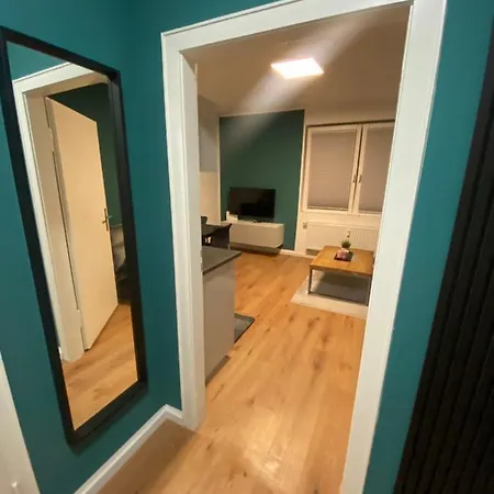 2 Zimmer Wohnung In Krefeld City/Apartment + Netflix+Prime Exterior photo