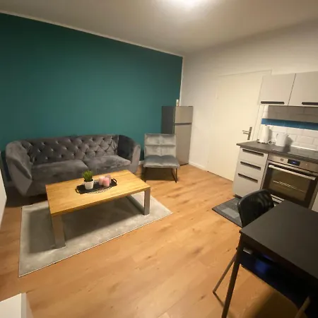 2 Zimmer Wohnung In Krefeld City/Apartment + Netflix+Prime Exterior photo