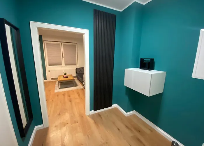 2 Zimmer Wohnung In Krefeld City/Apartment + Netflix+Prime