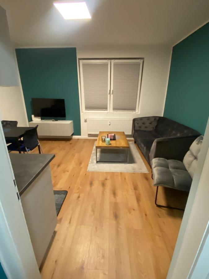 2 In City/apartment + Netflix+prime Krefeld